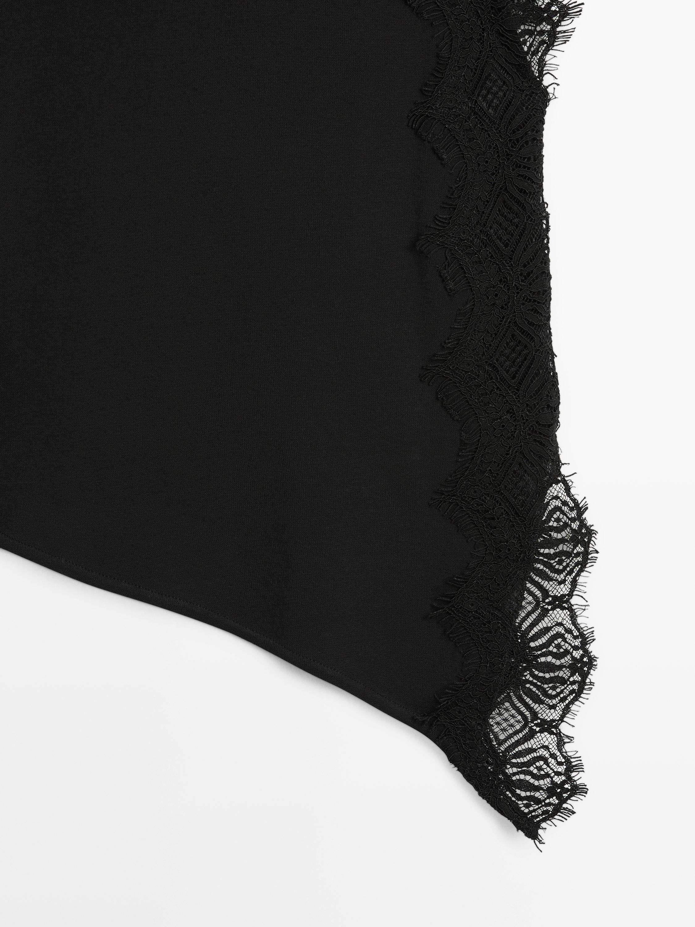 Sleeveless top with lace detail